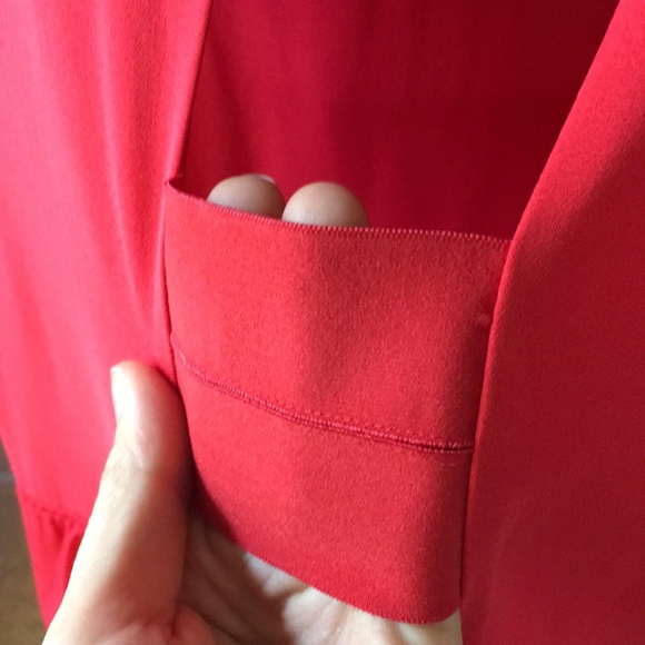 Alice + Olivia Stretch Silk Open Ba… - Picture 4 of 8